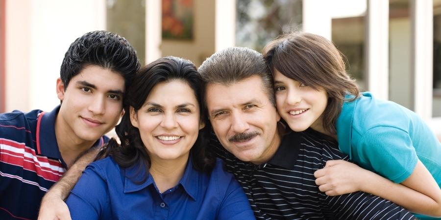 ¿Como viajar en familia desde latinoamerica a Canadá?
