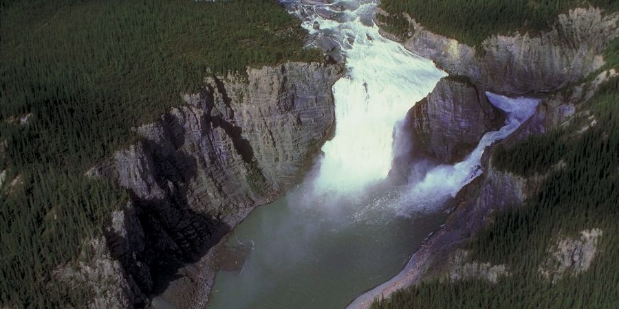 las cataratas virginia están localizadas en el parque nacional Nahanni