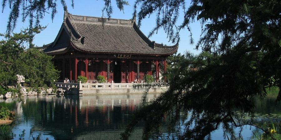 el jardin chino es uno de los 6 que conforman el lugar